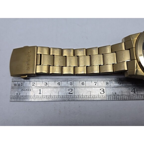 Mens Guess Steel Gold Tone 44mm Day Date Watch 100M Quartz New Battery Classic - Picture 12 of 13
